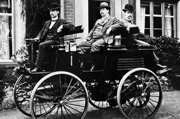 first-electric-car