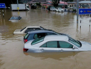 ရေဘေးသင့် Perodua ကားများအတွက် အကူအညီများ ပေးအပ်